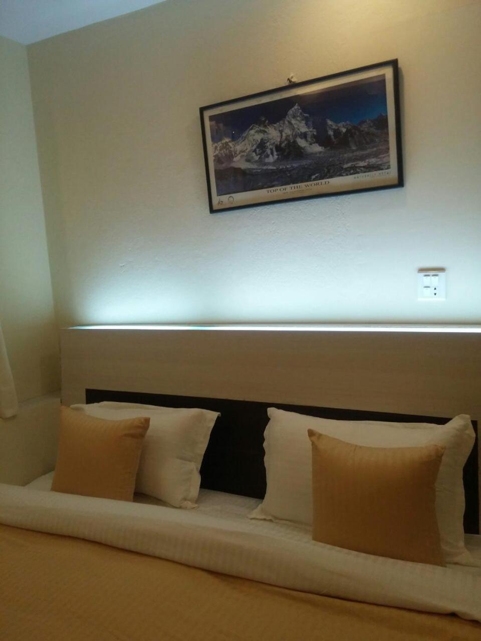 Bed And Breakfast Thamel Κατμαντού Δωμάτιο φωτογραφία